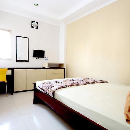 Hotel Elresas Lamongan Eksteriør billede