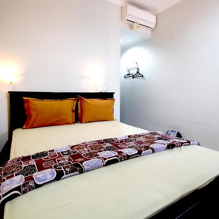 Hotel Elresas Lamongan Eksteriør billede